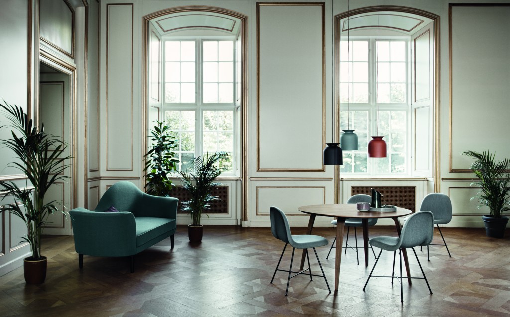 GUBI CHAIR Table canapé chaise MOBILIER CONTEMPORAIN LYON CLAUDE CARTIER GUBI CHAIR Table chaise canapé MOBILIER CONTEMPORAIN LYON CLAUDE CARTIER