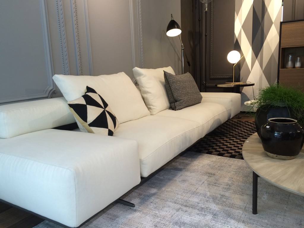 Mobilier contemporain Lyon - FLEXFORM - LA CHANCE - FLOS -COLE & SON - GUBI - CC TAPIS (3)